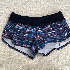 Lululemon speed up low rise  shorts size 6